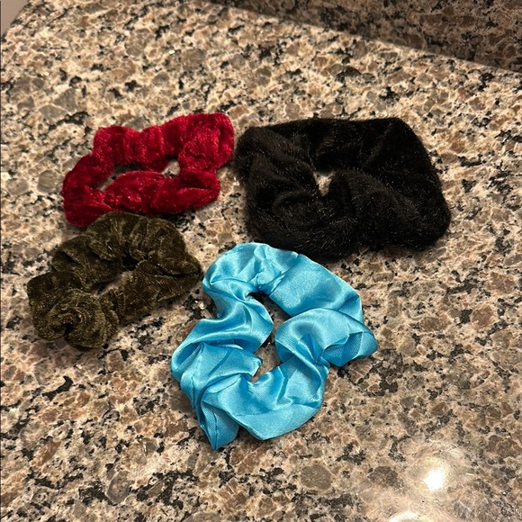 Velvet and Satin style Hair Scrunchies Set - Black, Red, Blue, Olive - Picture 2 of 2